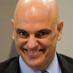 Moraes escolhia alvos e manipulava relatórios contra vozes da direita, revelam mensagens