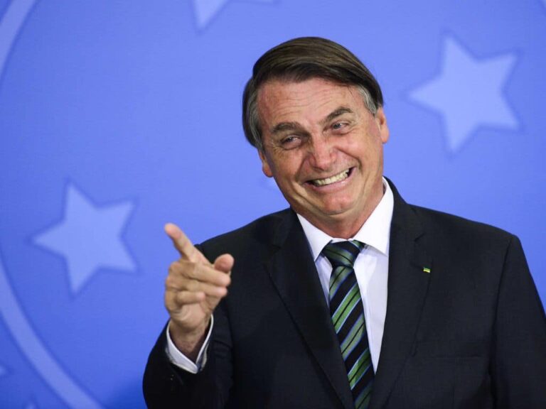 Aliados de Bolsonaro chamam de ‘cortina de fumaça’ a investigação da PF sobre suposta tentativa de golpe – Revista Oeste