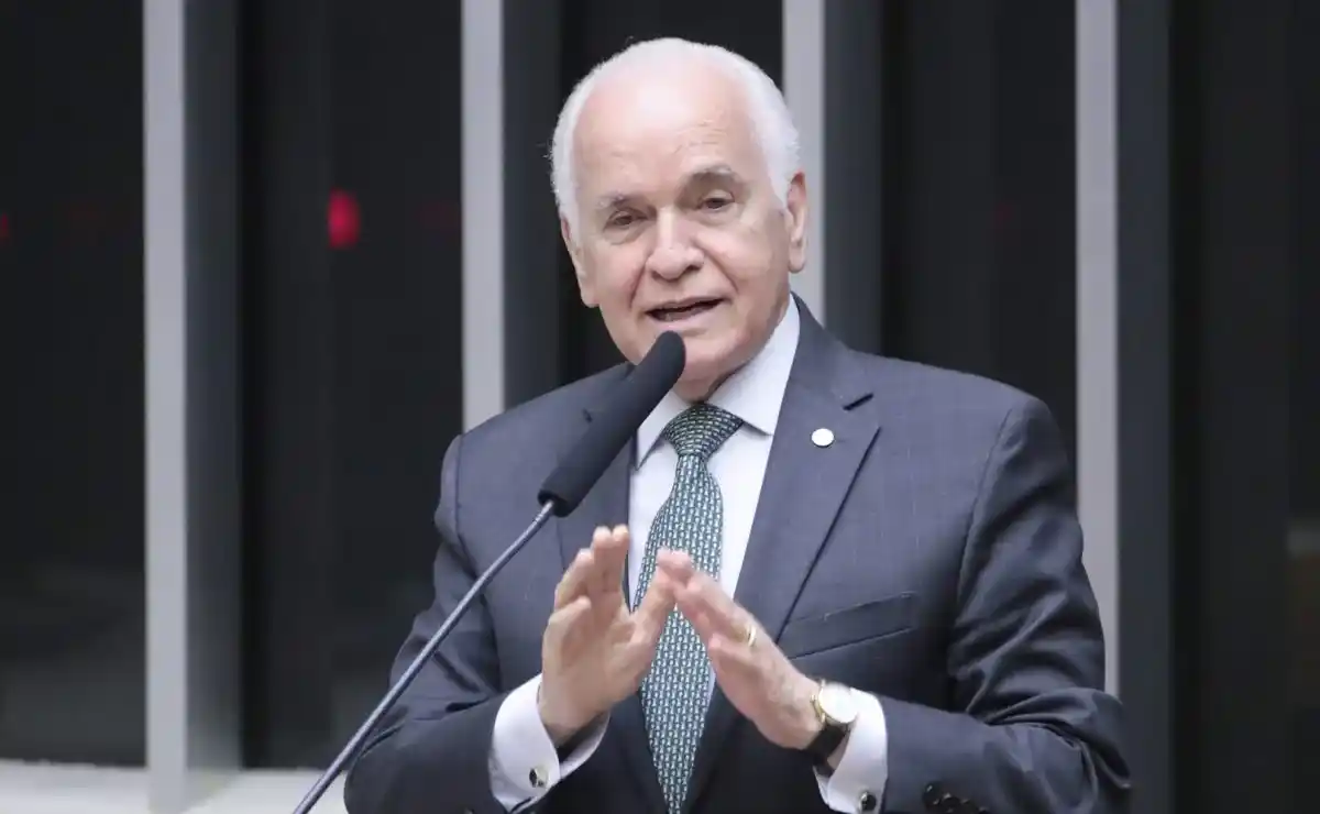 Frente Parlamentar Evangélica tem novo presidente. Gilberto Nascimento.